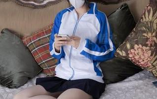 紧急企划 – 见希w图集：宽松的睡衣，恰到好处的随性，你懂的！