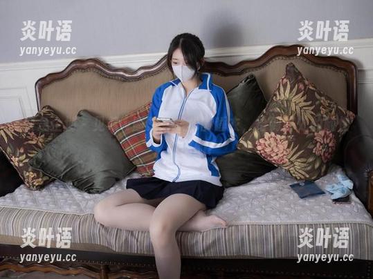 紧急企划-见希w 紧急企划 - 见希w图集:宽松的睡衣,恰到好处的随性,你懂的!