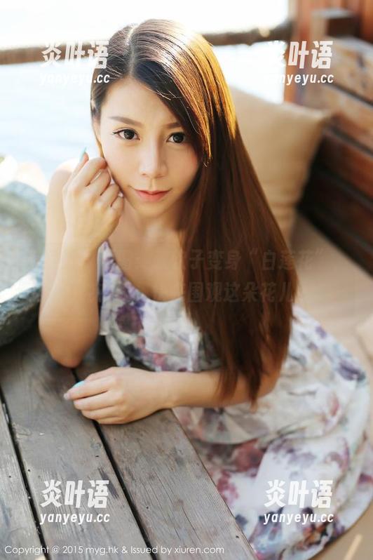 美媛馆 - 原图：软软子变身“白莲花”，清纯在线，快来围观这朵花儿！