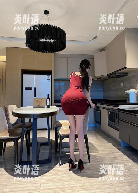 微密圈 - 一册看尽：脸红Dearie的裤里丝高清图谱，谁说不能在家创造国际风潮？