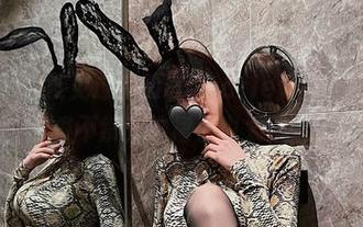 微密圈 – 你没见过的脸红Dearie修女,她的私拍让人忍俊不禁,这裙子也太飘逸了吧!