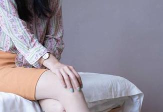 袜啵啵 – 嗯……小沫用“短肉丝”作为图包名，下载之后我会不会变成个吃货？