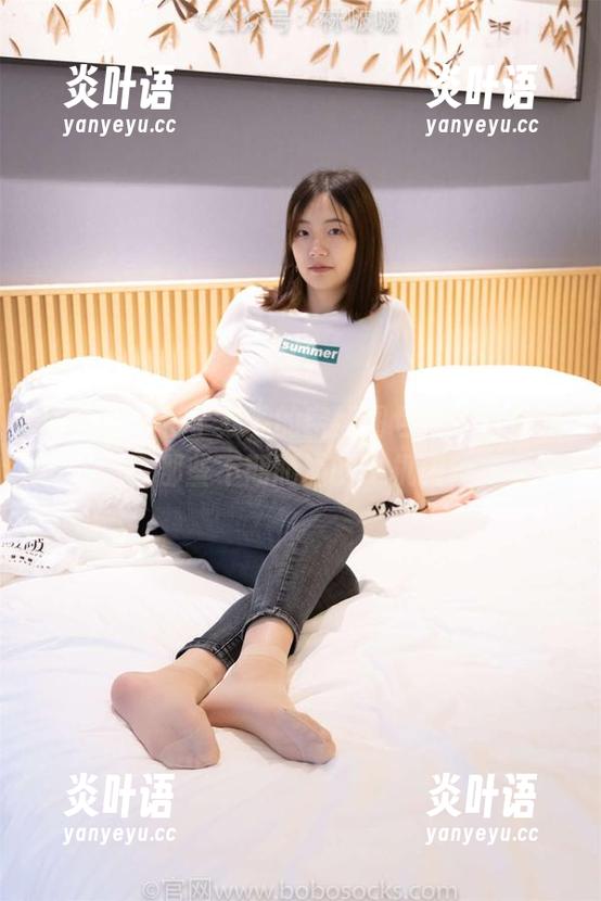袜啵啵-苏苏 袜啵啵 - 看了苏苏的空姐图包,一直在想:那些不期而遇的飞机旅程