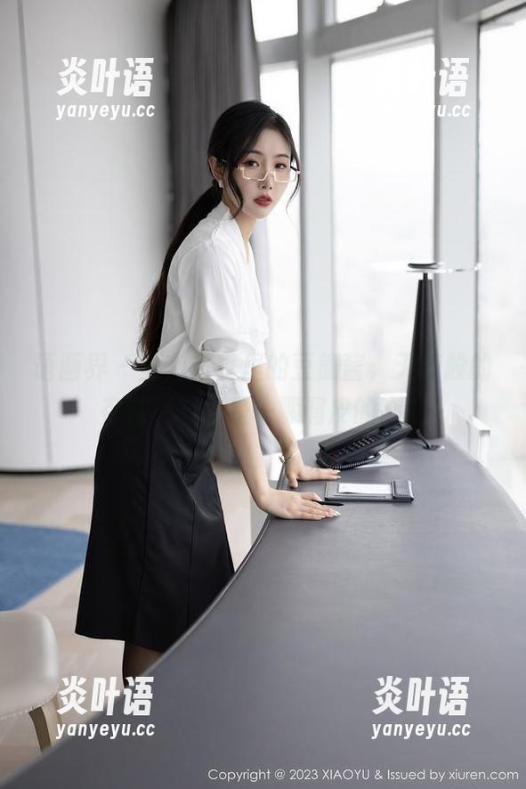 语画界-豆瓣酱 语画界 - 全套写真里的豆瓣酱,天使般的存在,却也是一颗调皮的心!