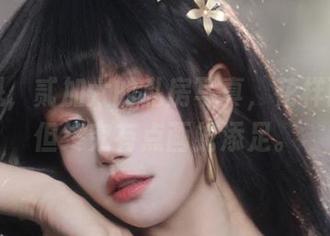 花之魁，贰加六的私房写真，花样百出，但终究有点画蛇添足。