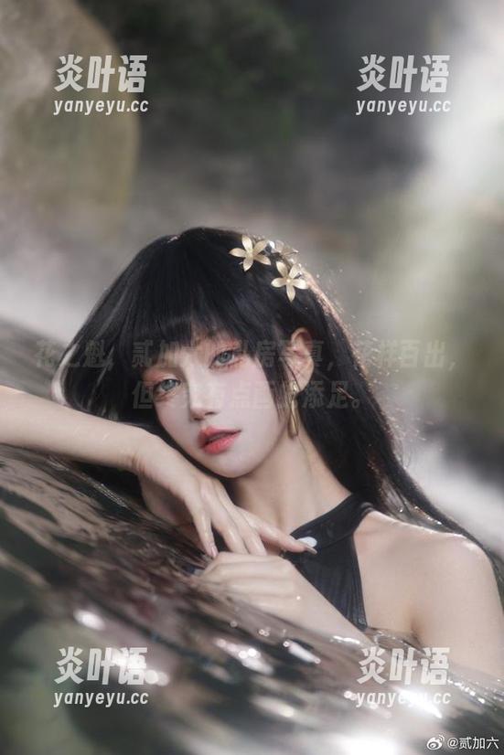 花之魁，贰加六的私房写真，花样百出，但终究有点画蛇添足。