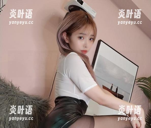 这次不是条理分明的作业，雯妹不讲道理制服图集更新，打破规矩，打破…咳咳。