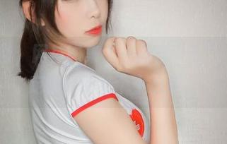 雯粥粥i，网袜图集，一袜当“千”，说不定能打动某个小心脏。