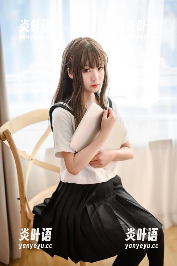 青水百合子 体操服加点幽默:青水百合子在网盘里的另类秀