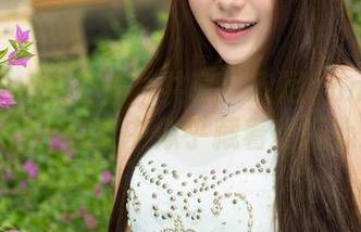 青豆客 – 免费照片共享！欧尼anne的修女形象，优雅中似乎藏着些坏心思？