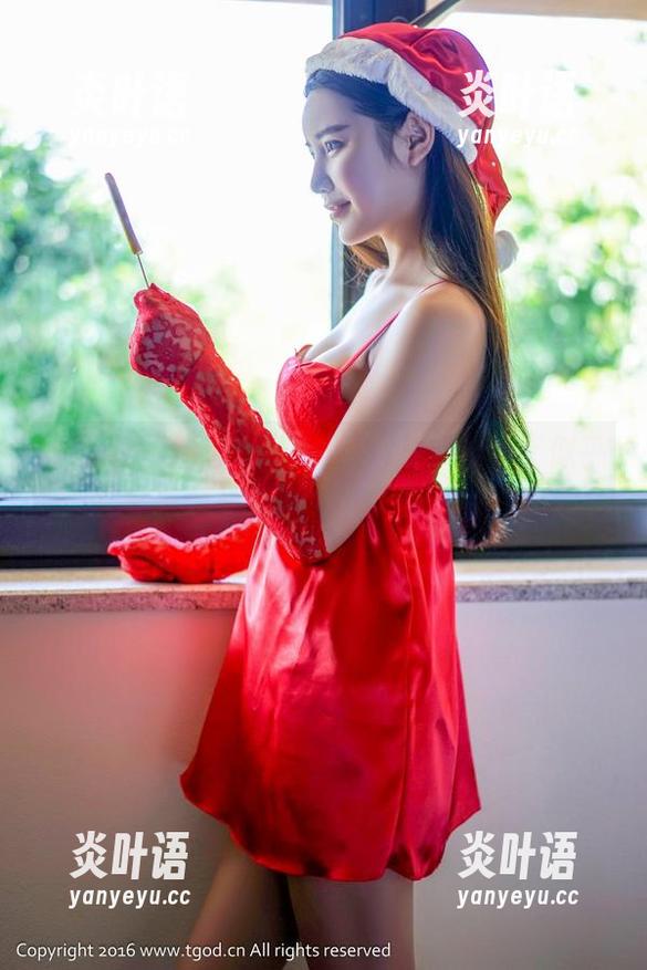 青豆客 - 精选黄可christine黑丝，似乎在透着些偷偷的反叛，不可小觑。