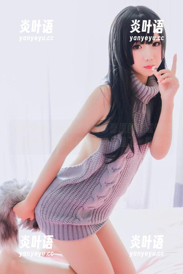 面饼仙儿 把面饼仙儿的这张小圆芭蕾原图设成壁纸,居然不小心勒在自家客厅里了,能忍?