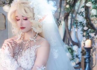 一起来看看鹿八岁baby如何穿出猫耳女仆的魔力，原图分享在此